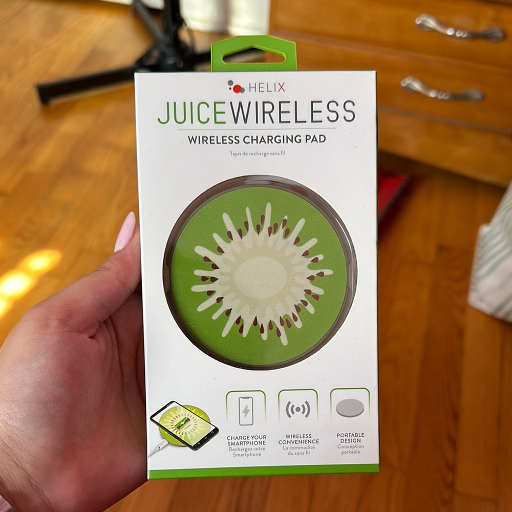 Helix Green Wireless Charger for Cell Phones
